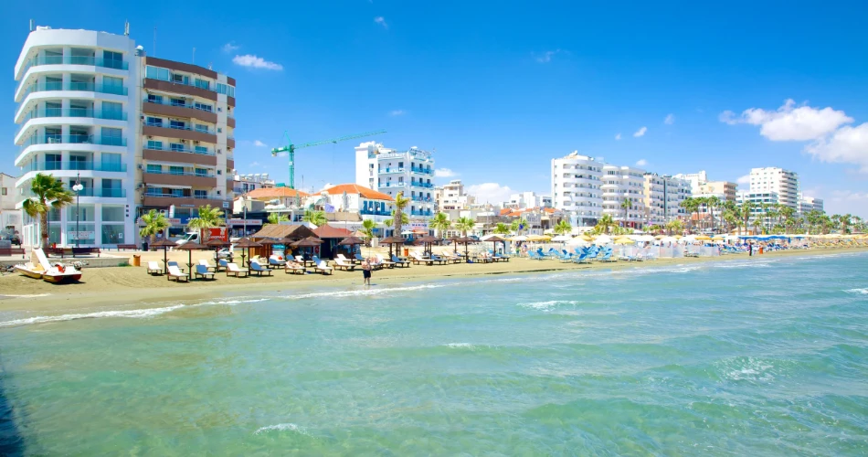 Sun Hall Hotel Larnaca – Your Complete Guide to Beachfront Luxury in Cyprus